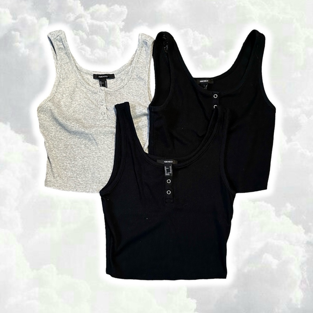 🖤Forever 21 bundle of 3 crop tank tops
